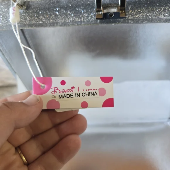 Bari LYNN Glittery Rainbow 'YUM!' Box - Picture 3 of 6